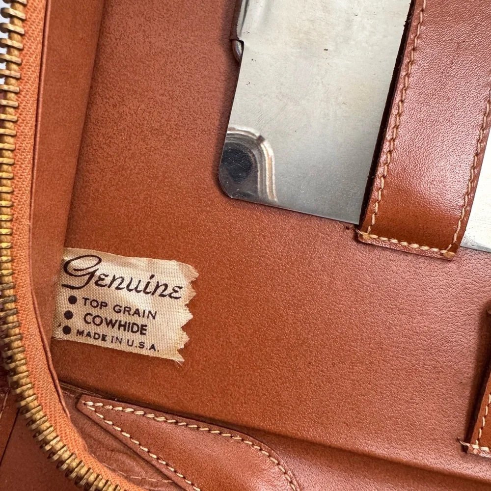 Vintage Top Grain Geniune Cowhide Leather Travel Grooming Set Kit USA